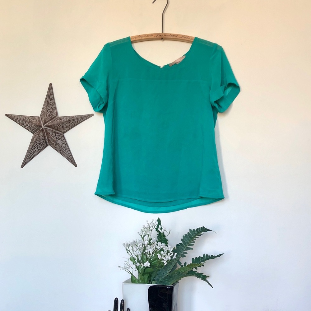4/$10 | Teal chiffon tee with exposed zipper